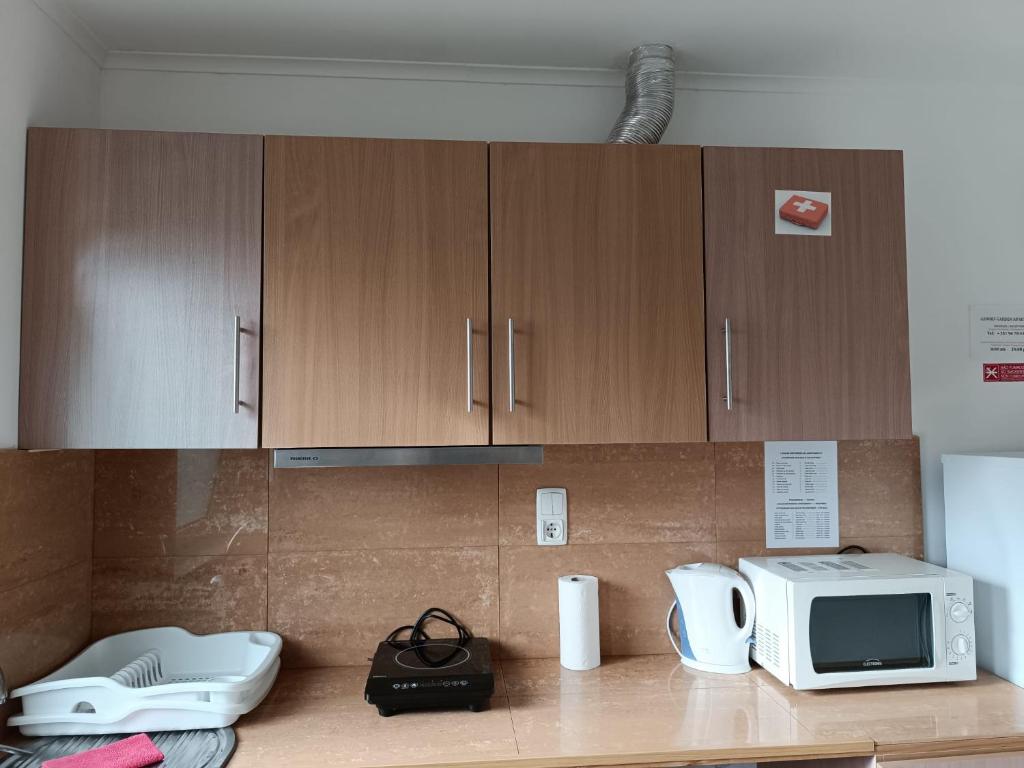 AZORES GARDEN HOUSE - Suites B&B and Private Apartments - Self Access KEYBOARD - 14