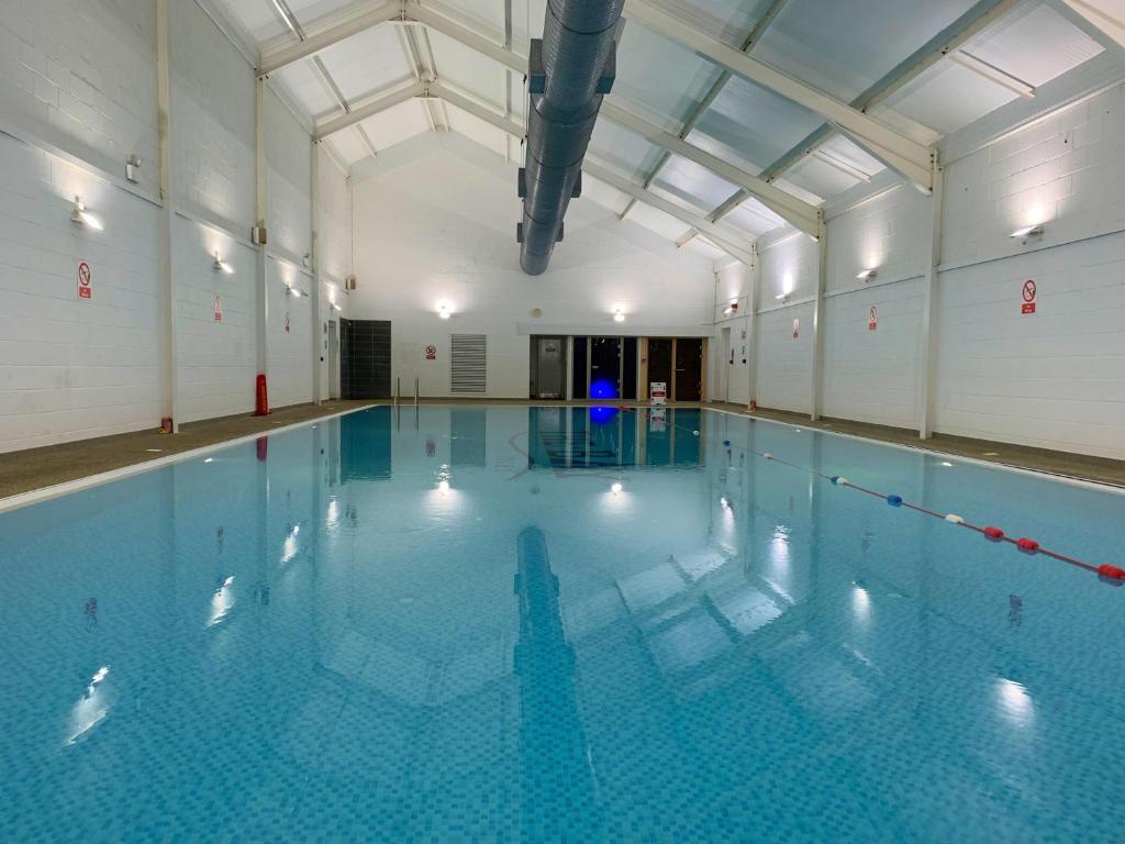 Prospect Cottage, The Bay, balcony, 2 bedrooms, patio, parking nearby, 2 dogs welcome 3