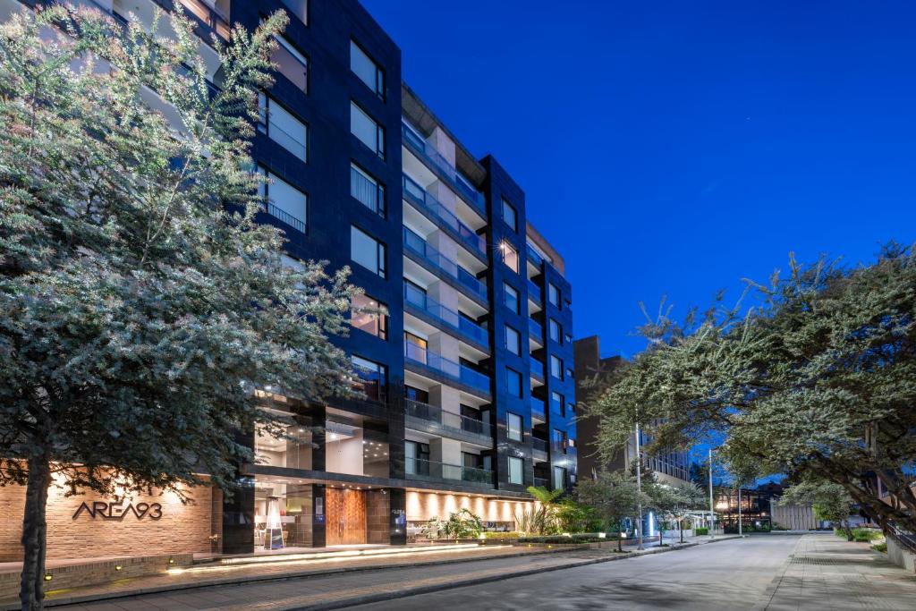 an empty street in front of a building at Hotel 93 Luxury Suites by Preferred in Bogotá