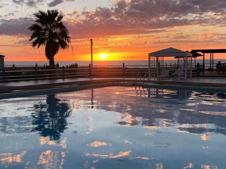Bazén v ubytování Vila Paradise Sea & Swimming Pool View nebo v jeho okolí
