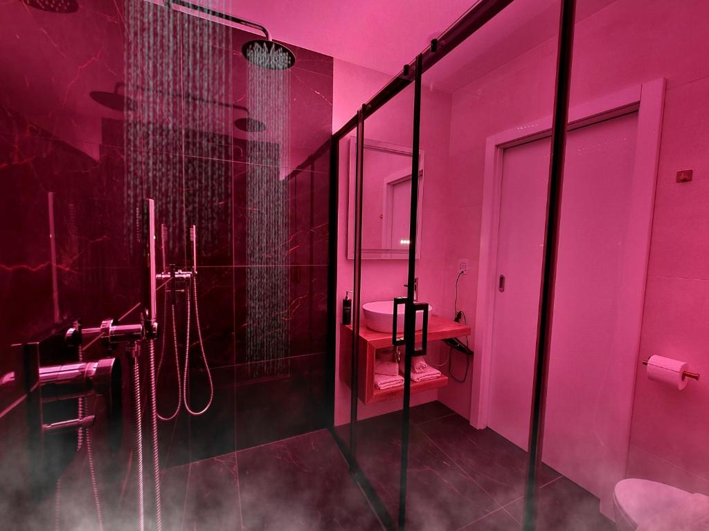 Restaurant & Apartments Getaway Pri Kobalu - Luxe Tweepersoonskamer Met Douche