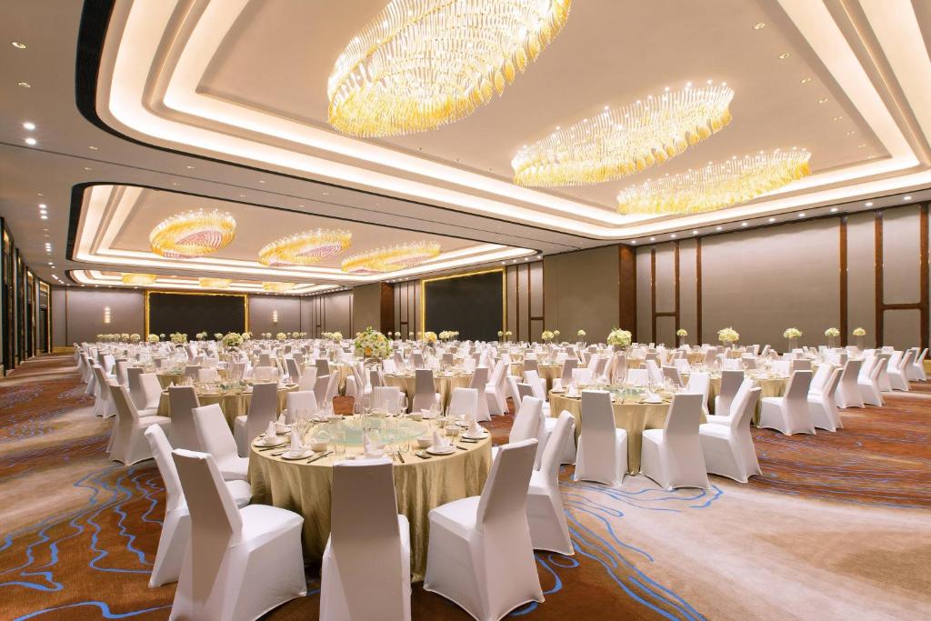 Posezení v ubytování Sheraton Zhanjiang Hotel
