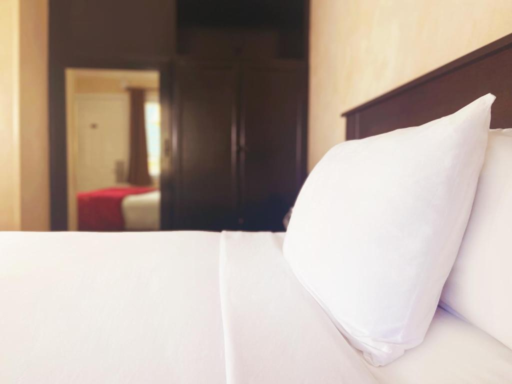 Nite Inn at Universal City - Walking Distance to Universal Studios Hollywood photo