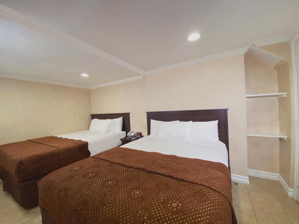 Nite Inn at Universal City - Walking Distance to Universal Studios Hollywood photo