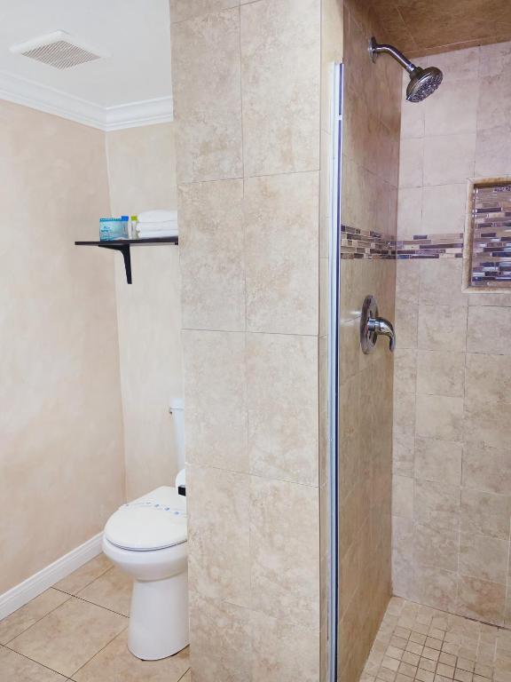 Nite Inn at Universal City - Walking Distance to Universal Studios Hollywood photo