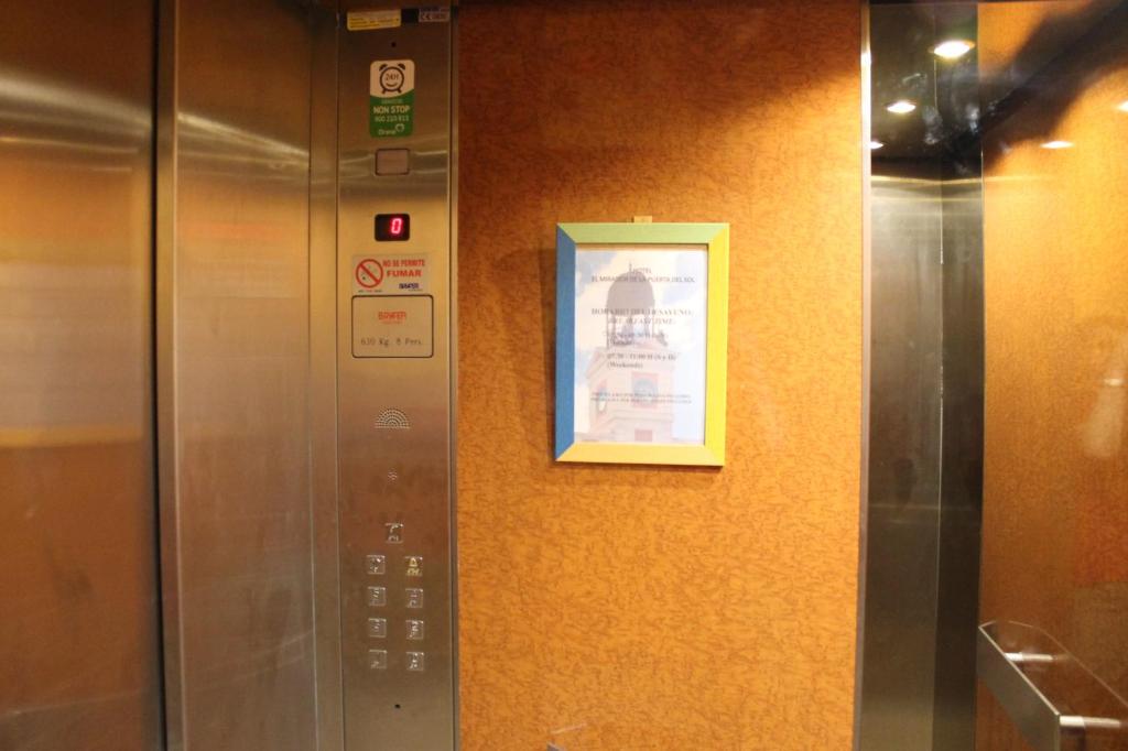 Hotel Mirador Puerta del Sol - Resim 24