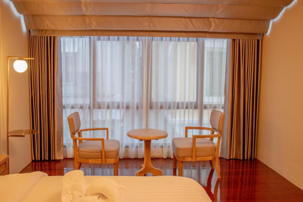 Siri Grand Bangkok Hotel - Resim 35