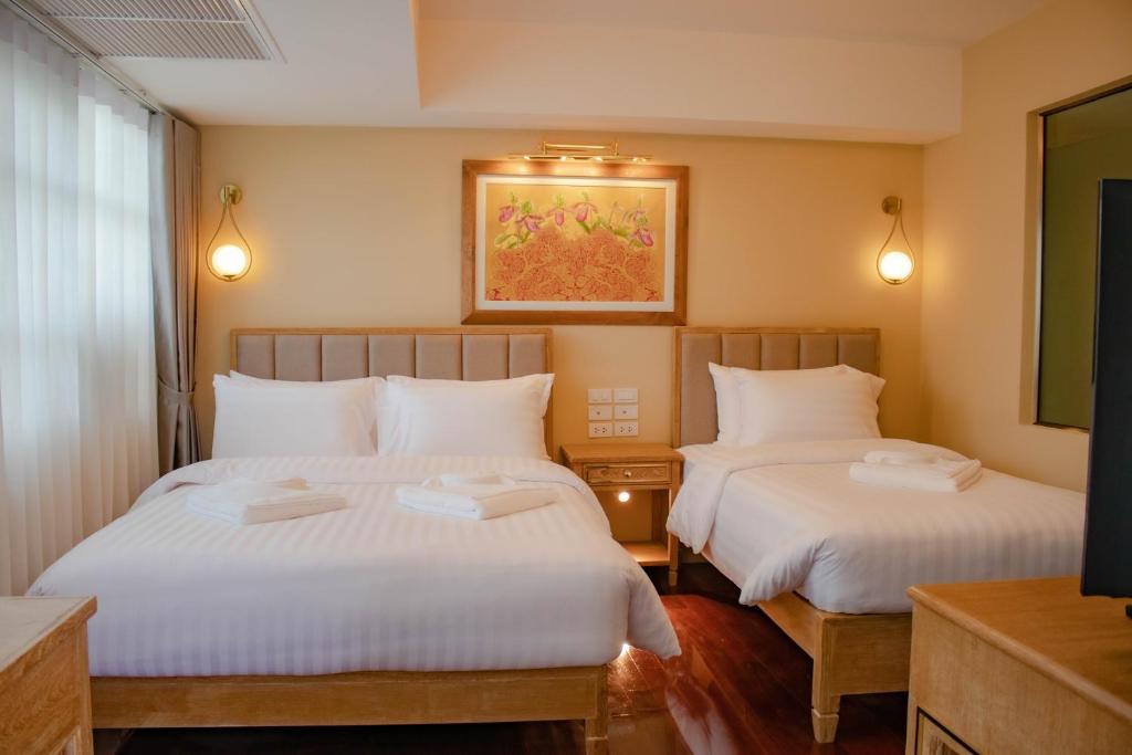 Siri Grand Bangkok Hotel - Habitación Triple De Lujo