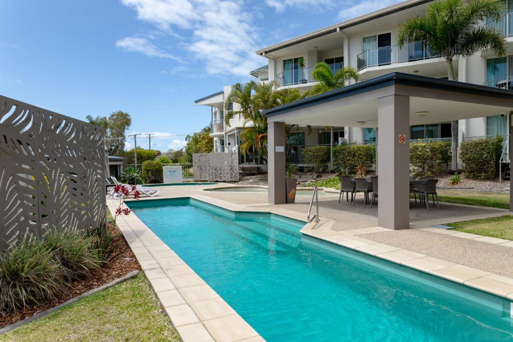 Gallery image of Caloundra Poolside Paradise in Caloundra