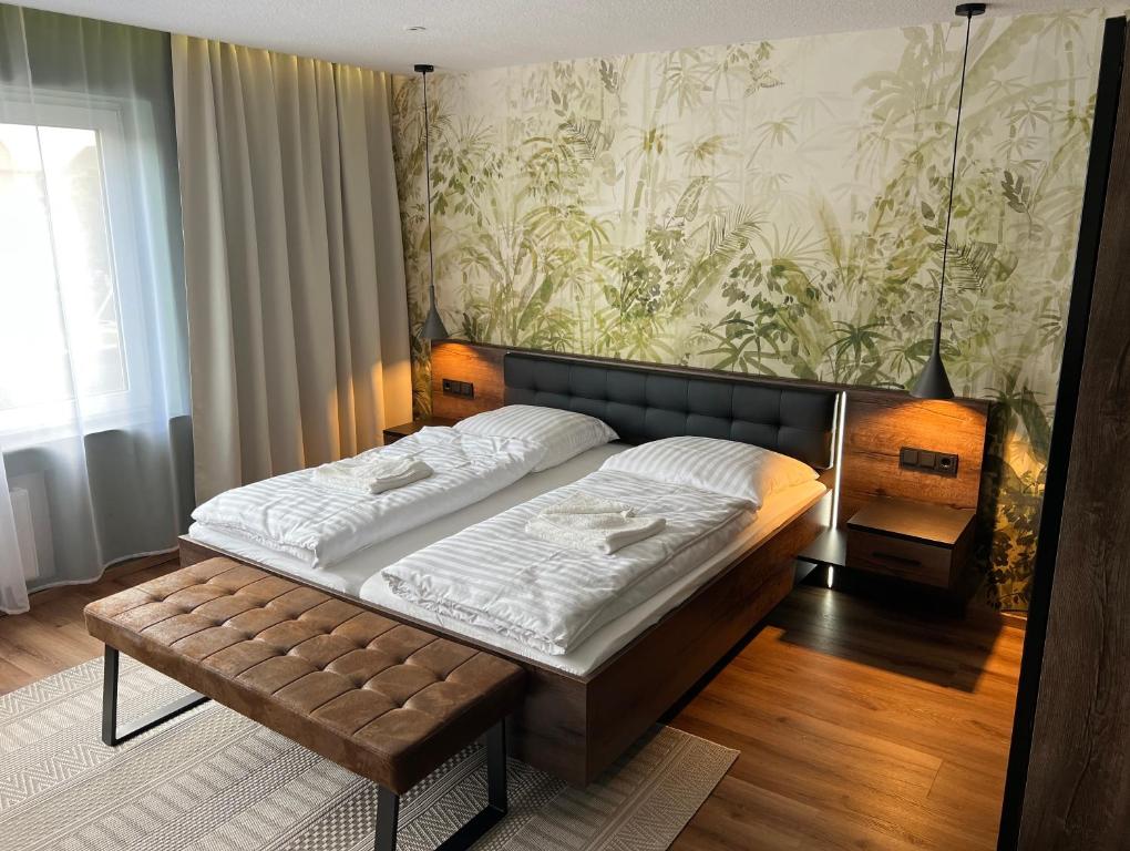 Postel nebo postele na pokoji v ubytování Gemütliches Studio im Stadtkern mit Kanalblick