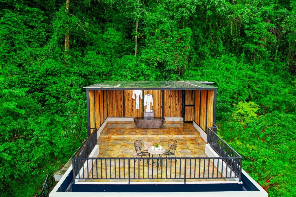 Maram Resort Mamalakandam - Tweepersoonskamer Met Uitzicht Op De Bergen