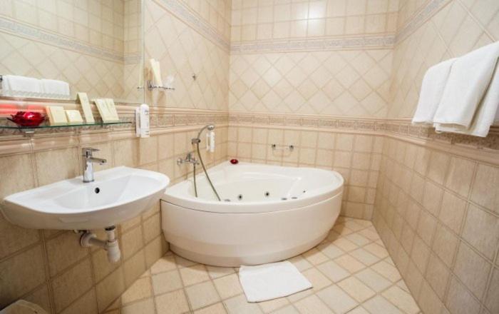 Hotel Wellness & Spa Nowy Dwór - Resim 32