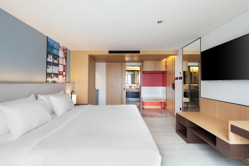 
Deluxe King Room - Non-Smoking
