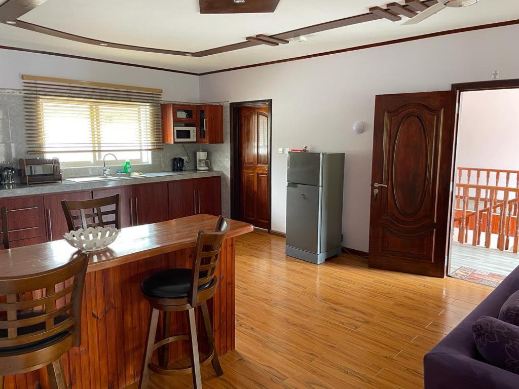 Kuchyň nebo kuchyňský kout v ubytování Mokara Holiday Apartment