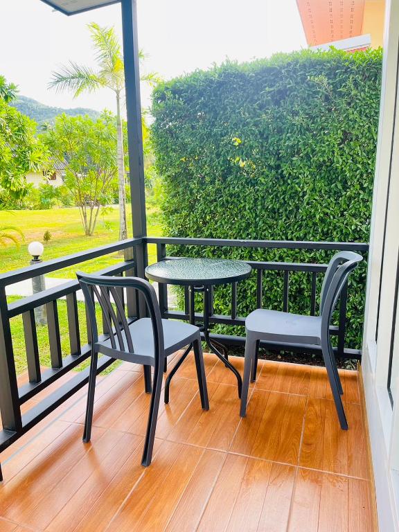 Balkón nebo terasa v ubytování Koh Yao Modern Inn -SHA Plus