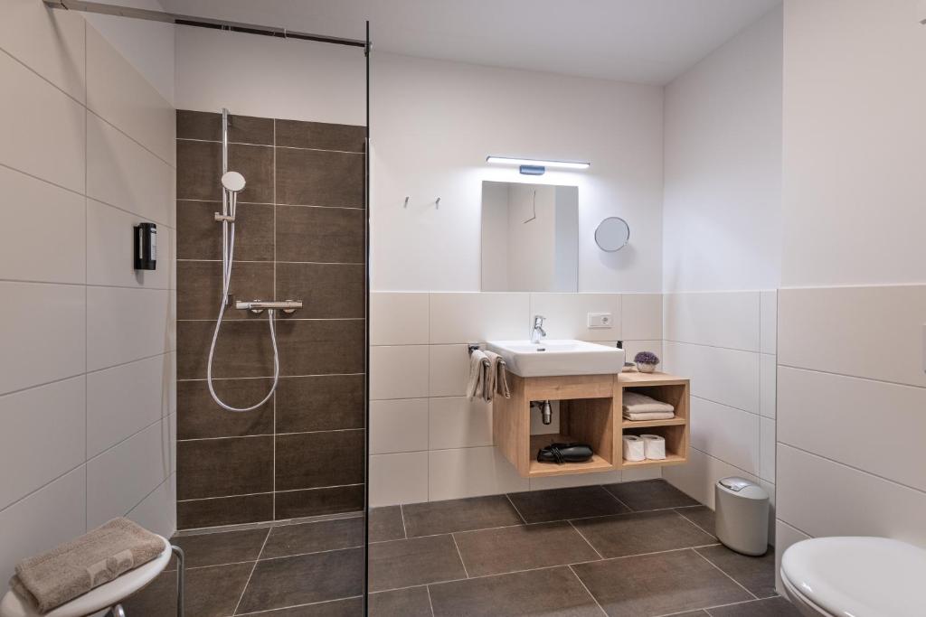 AlpenParks Montana Apartments - 10