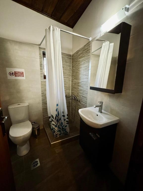 Łazienka w obiekcie Vradeto Guesthouse