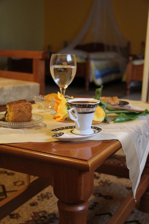 Stis Kyra - Vasilikis - 4