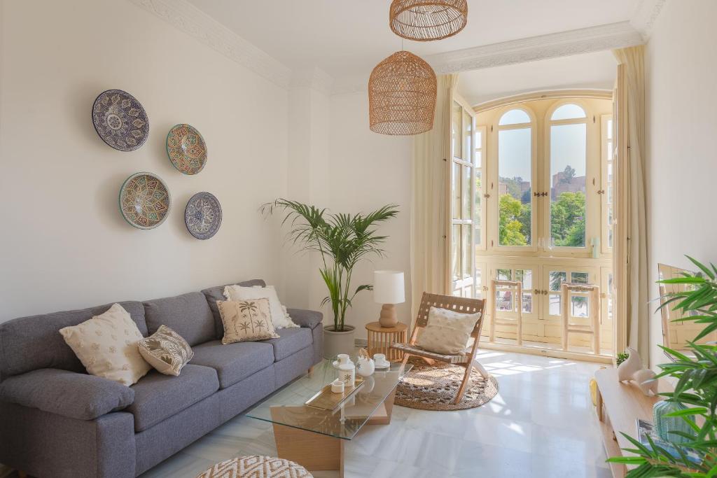 Balcón de Picasso: Bright apartment with incredible views