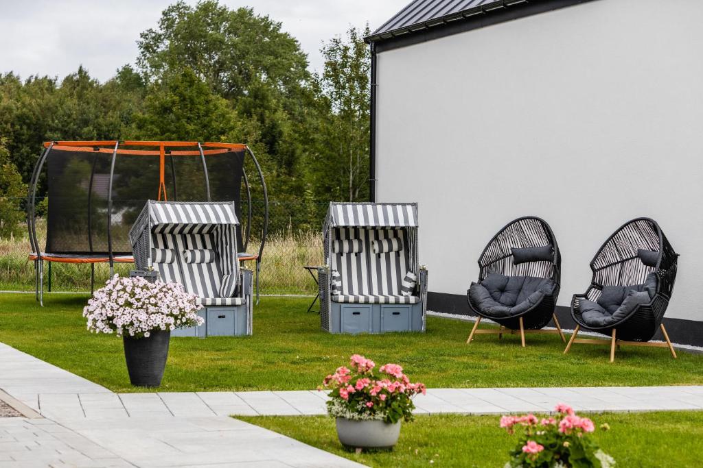 Ogród w obiekcie Ferienhäuser Natureck - Zakątek Natury