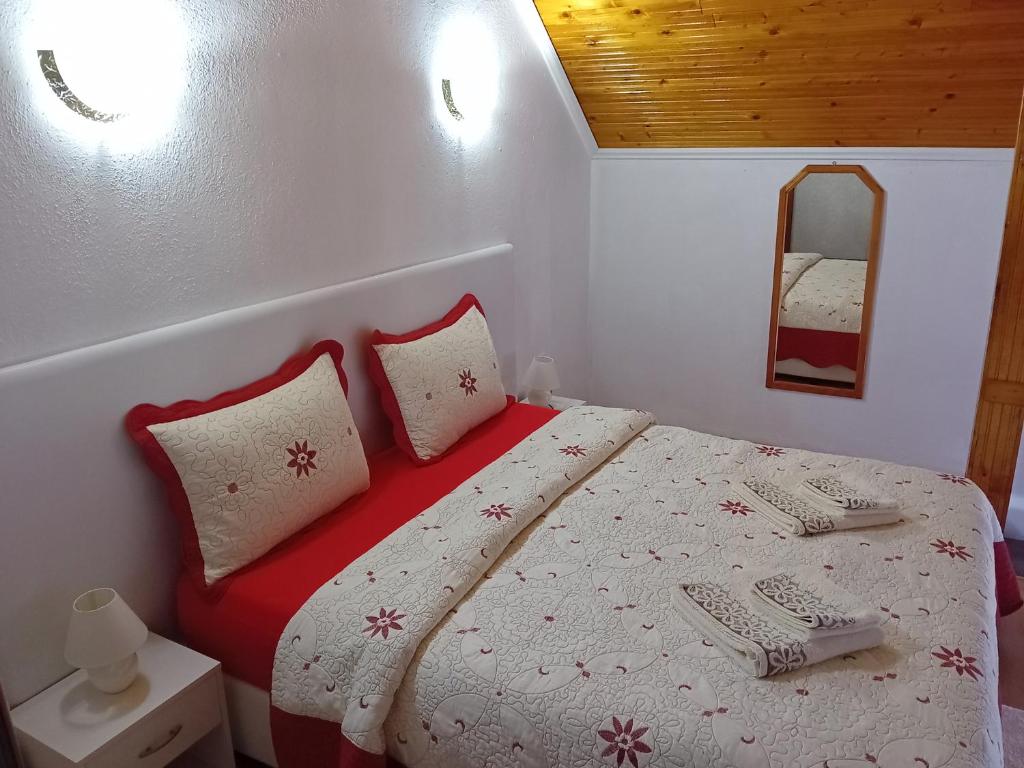 Postel nebo postele na pokoji v ubytování Апартамент Стела