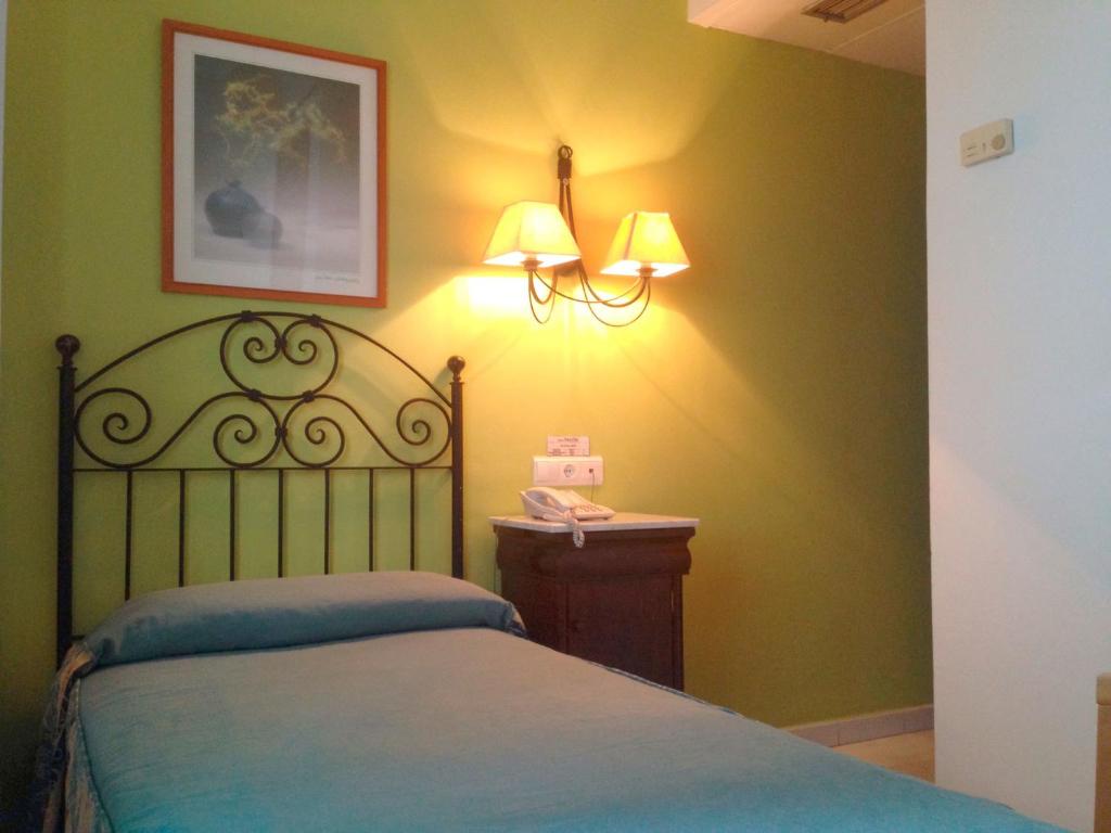 Hotel Maestre - Single Room