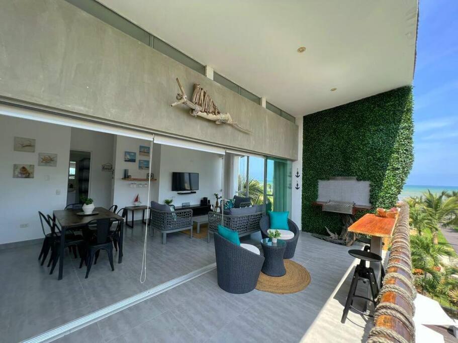 Departamento en Primera Fila 306