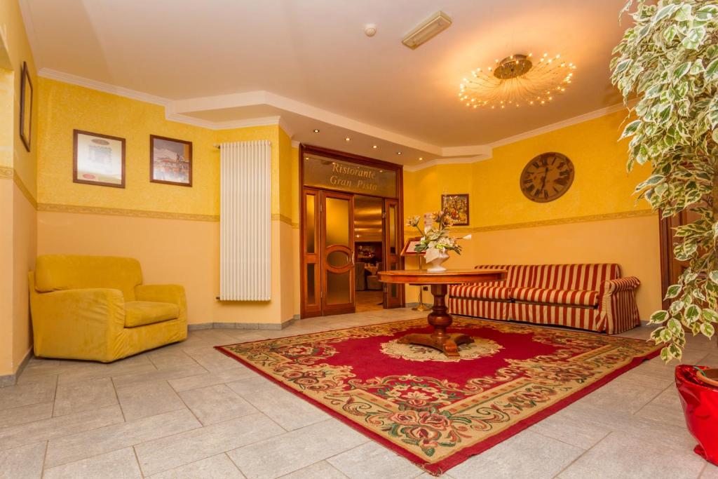 Posezení v ubytování Hotel Relais Des Alpes