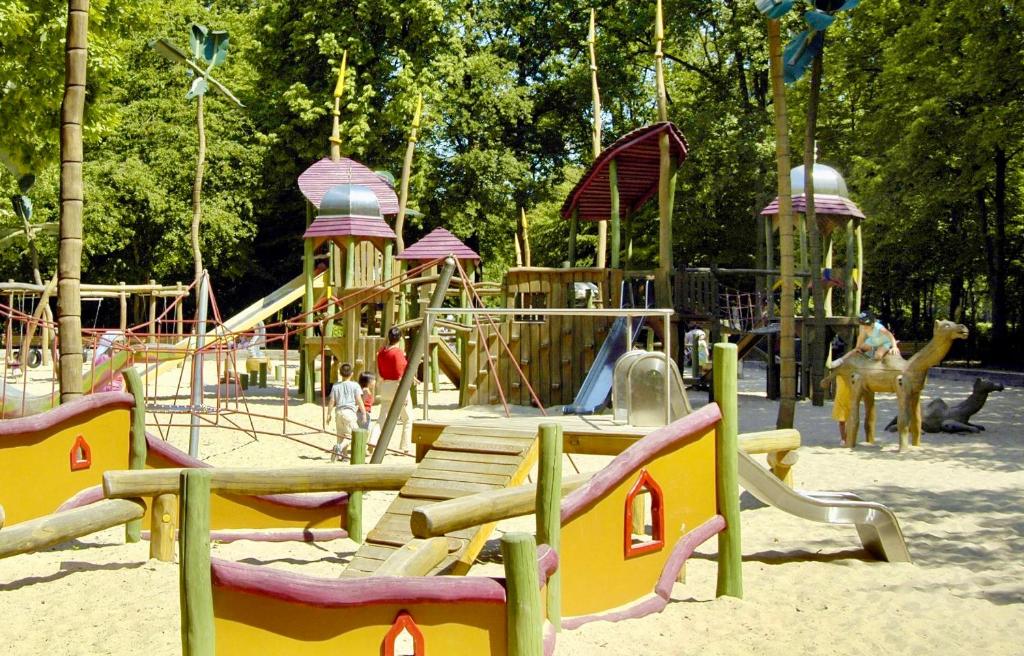 Zdjęcie z galerii obiektu Close to Schönbrunn Apartments - Contactless 24h Check-In w Wiedniu