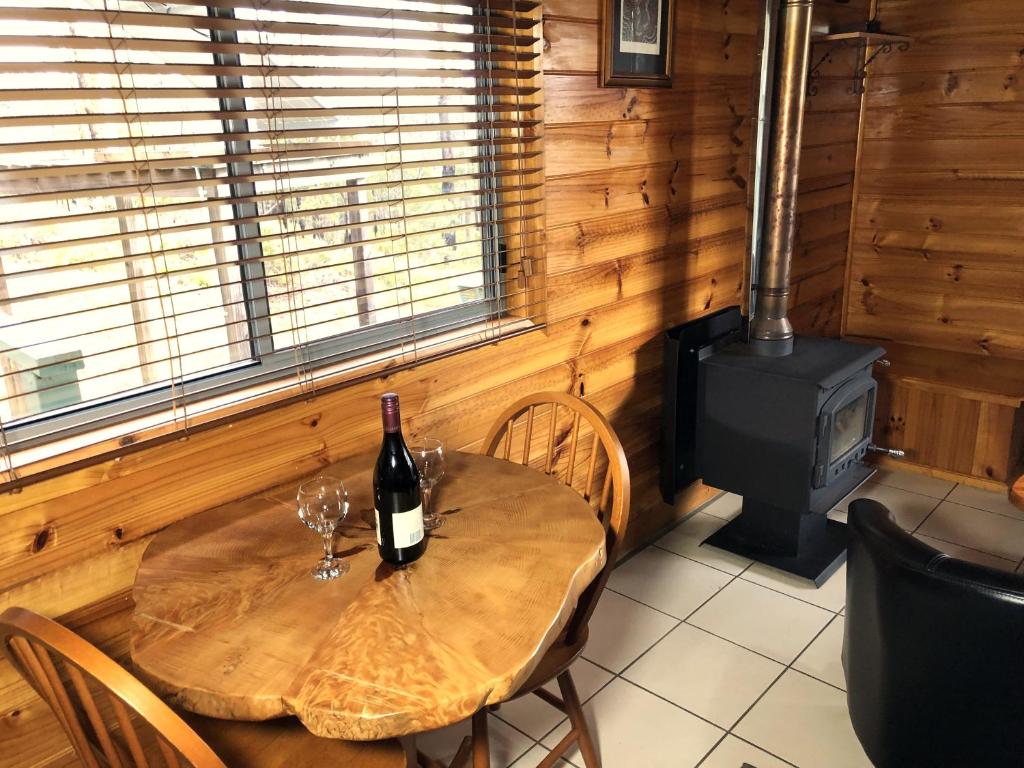 Posezení v ubytování Lumera Eco Chalets