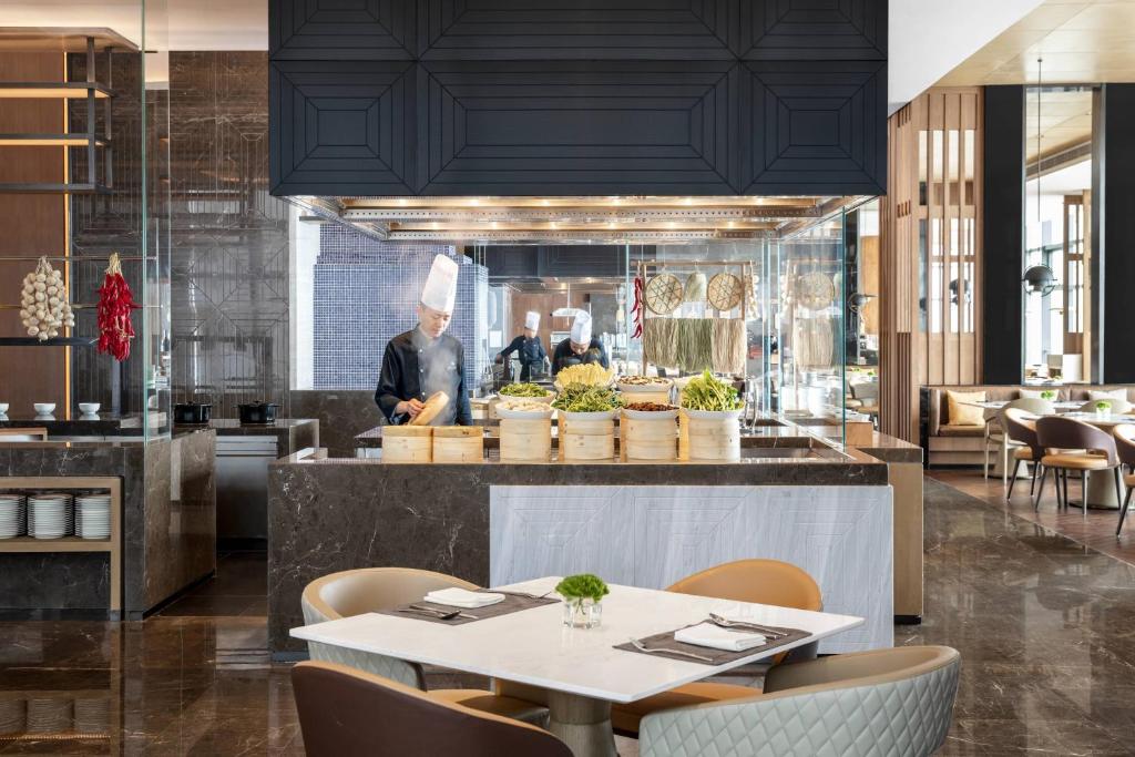 Restaurace v ubytování Zhangjiagang Marriott Hotel