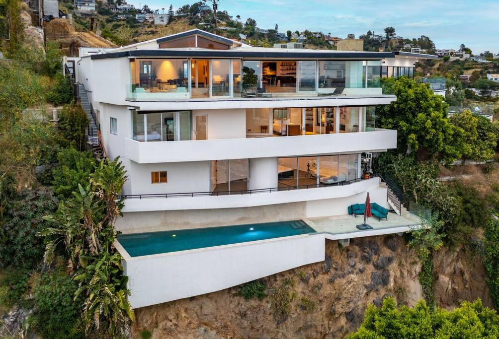 an aerial view of a house on a cliff at Jetliner 180' City/Ocean Views! Huge sauna/steam! in Los Angeles