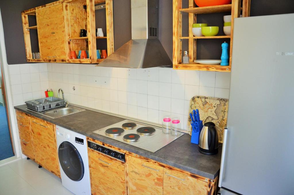 Kuchyň nebo kuchyňský kout v ubytování Mostar Downtown Hostel