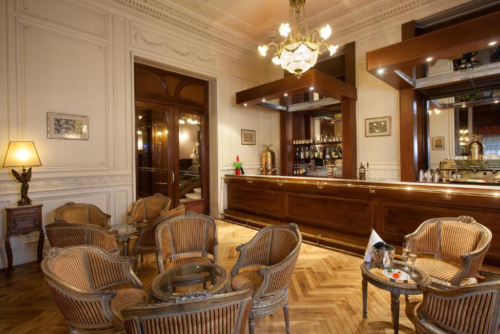 Salon ou bar de l'établissement Grand Hôtel Moderne