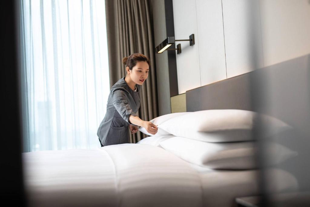 Courtyard by Marriott Chengdu Southにあるベッド