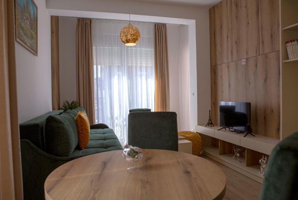 Pini Apart-hotel - 8