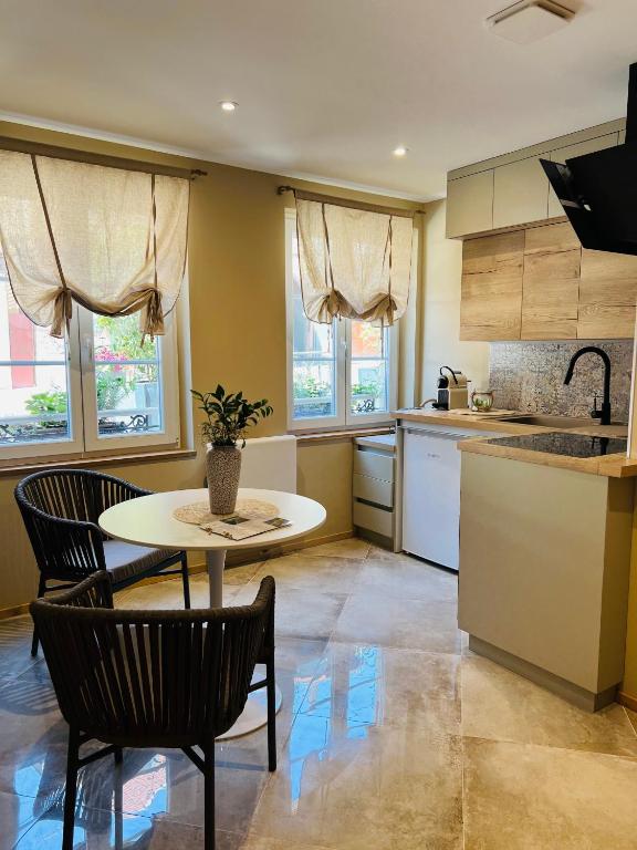 Kuchyň nebo kuchyňský kout v ubytování Logement cocooning à Barr
