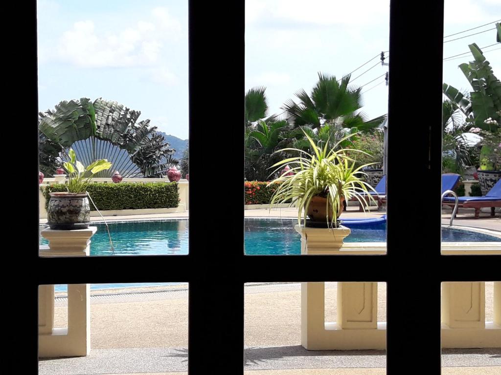 Prince Edouard Apartments & Resort Patong Beach Phuket - Resim 18