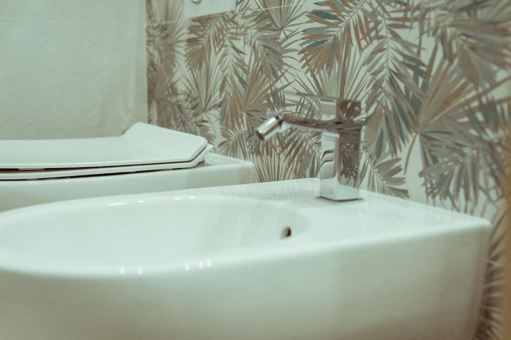 A bathroom at Massanè Casa Vacanza