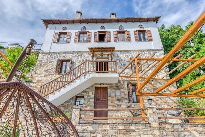 Balkón nebo terasa v ubytování Makrinitsa Village