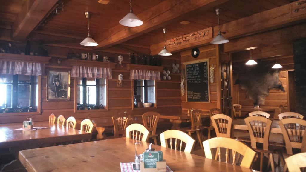 Restaurace v ubytování Horská chata Skácelka