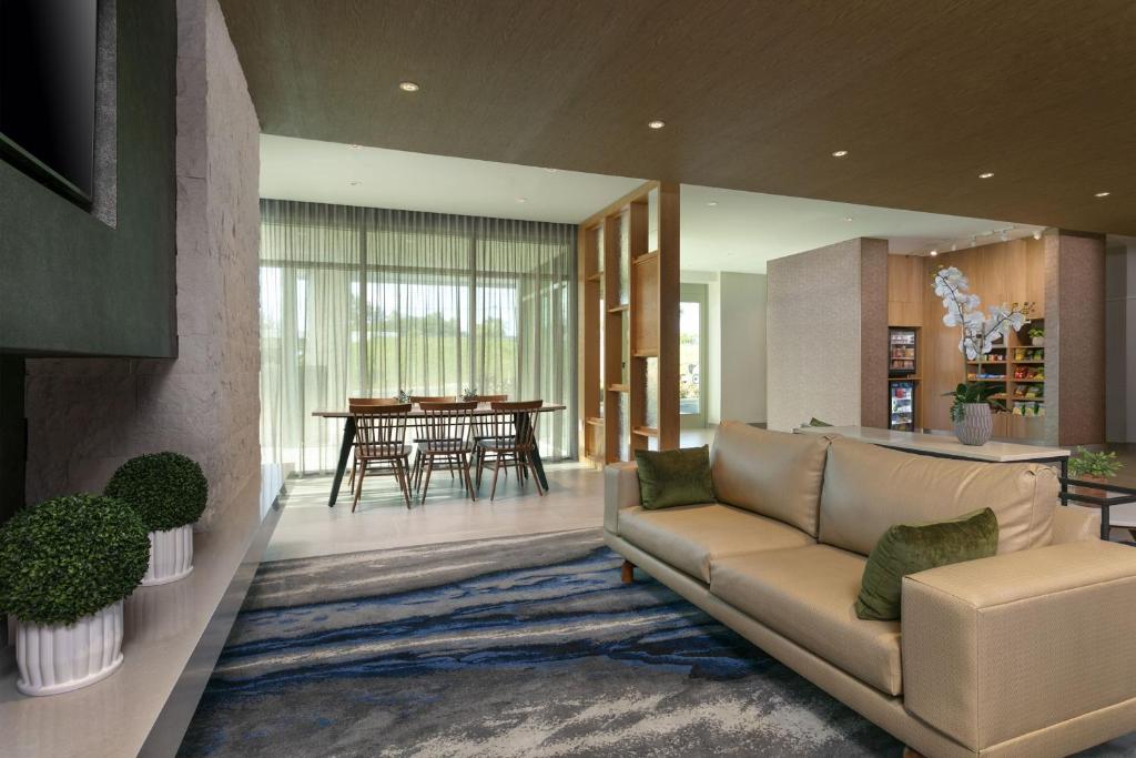 Posezení v ubytování Fairfield by Marriott Luquillo Beach
