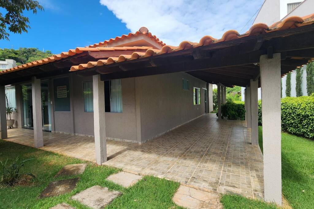 Bygningen som feriehuset ligger i