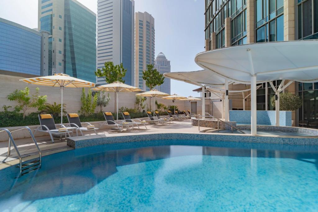 Bazén v ubytování Le Méridien City Center Doha nebo v jeho okolí