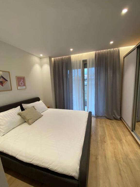 Green Leaf Apartment near Tirana International Bus Terminal - Image 6