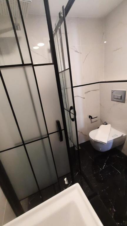 SAND DOOR HOTEL - 14