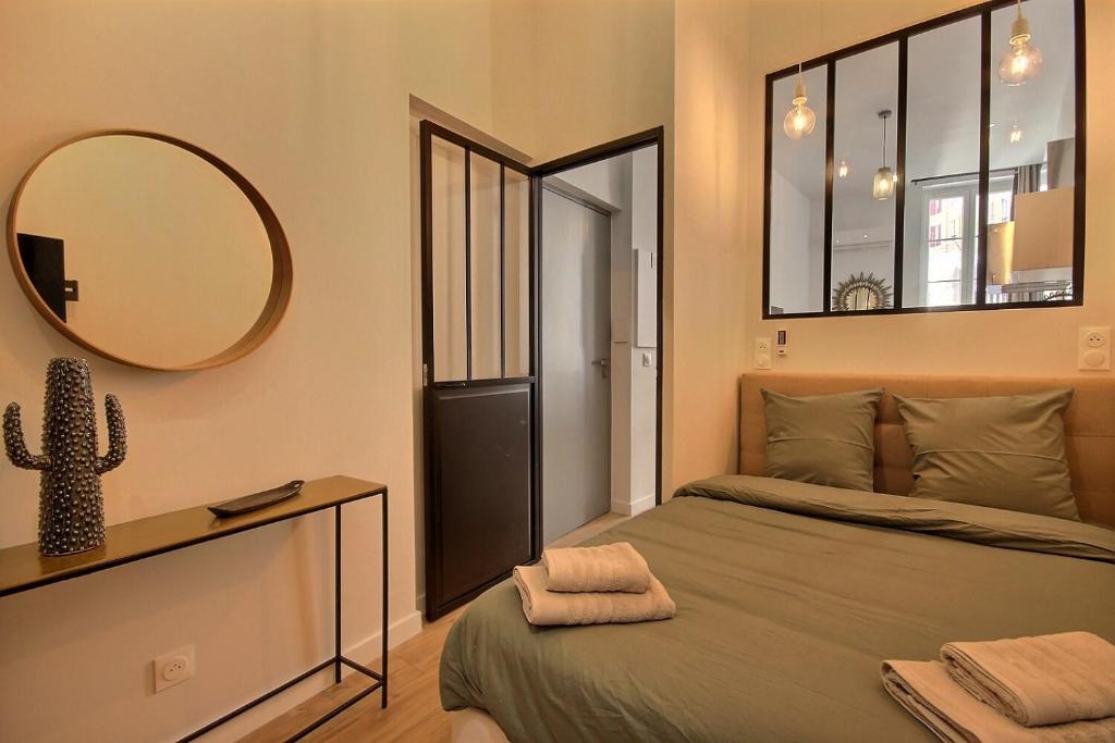 LES TOITS DU VIEUX-PORT - Resim 18