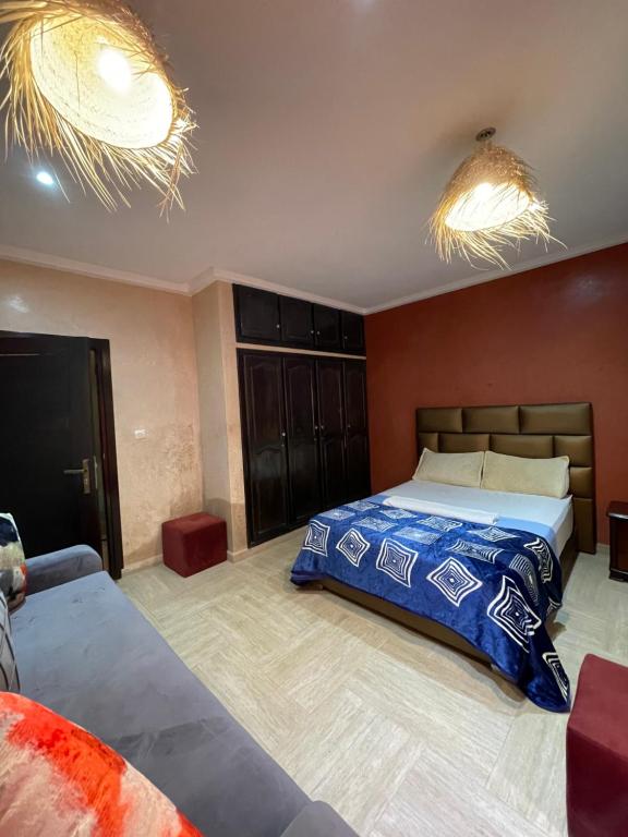 Postel nebo postele na pokoji v ubytování ASNFU AUBERGe
