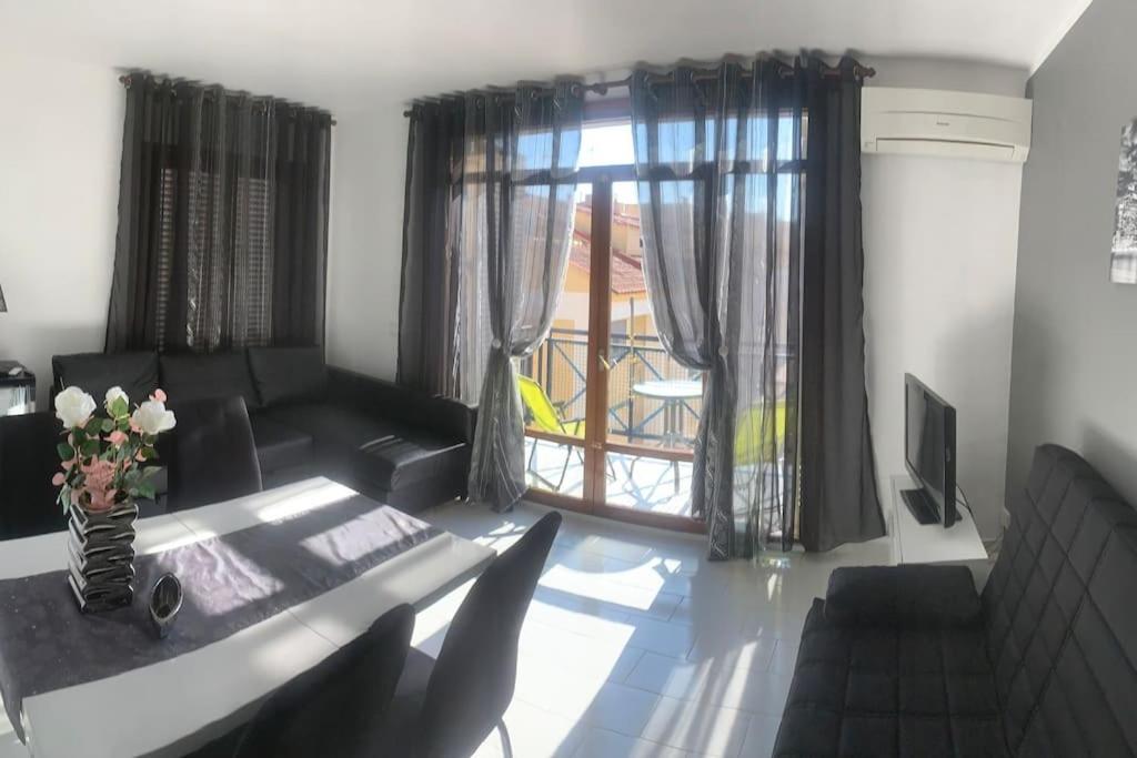 https://cf.bstatic.com/xdata/images/hotel/max1024x768/500877472.jpg?k=cb3a2a4e78663b1e817ea38231513f7b9599dd68fe2bd83d420f7e1de8467532&o=&hp=1