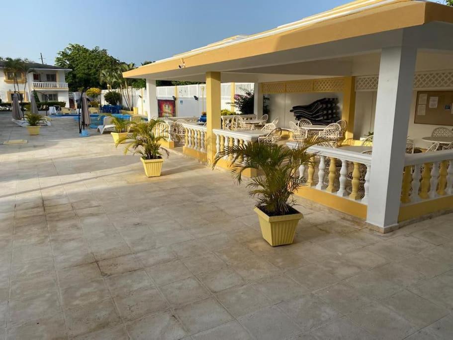 Fotografie z fotogalerie ubytování Joli appartement avec vue sur la piscine v destinaci Boca Chica